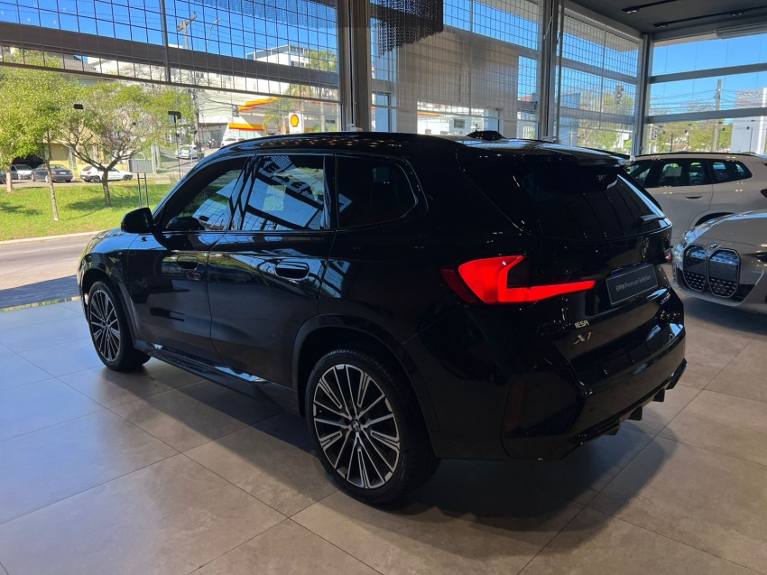 bmw x1 2.0 16v turbo gasolina sdrive20i m sport steptronic 5p automatico 2024