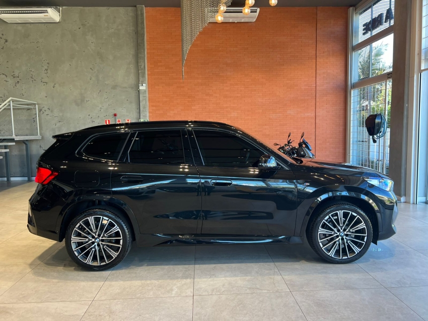 bmw x1 2.0 16v turbo gasolina sdrive20i m sport steptronic 5p automatico 2024