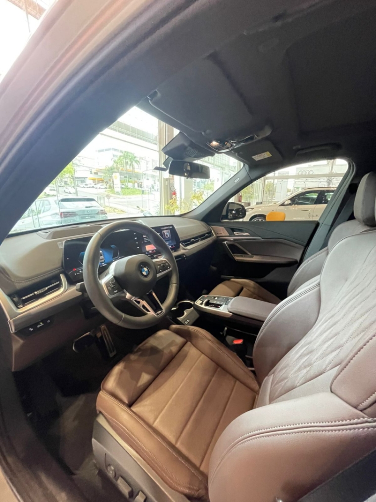 bmw x1 2.0 16v turbo gasolina sdrive20i m sport steptronic 5p automatico 2025