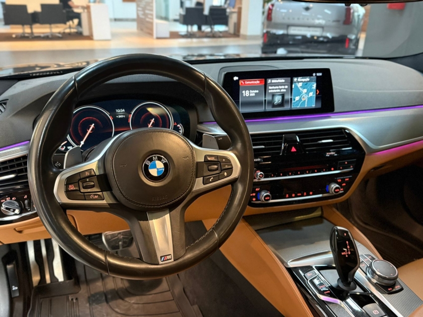 bmw 530i 2.0 16v turbo gasolina m sport automatico 5p 2018