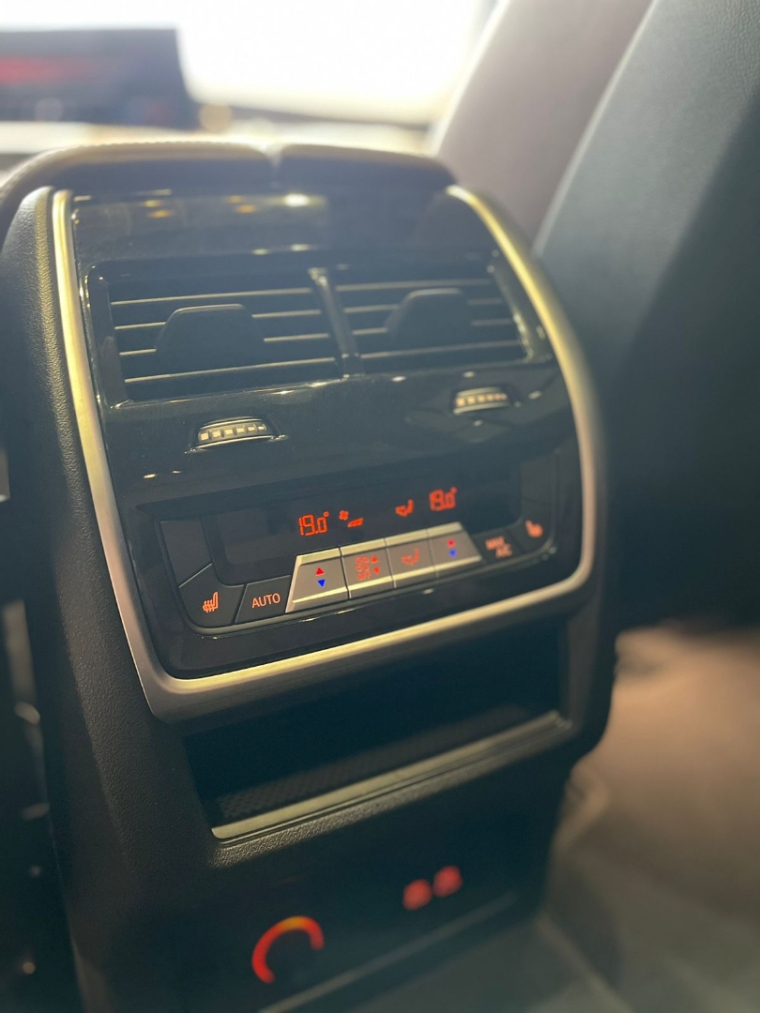 bmw x7 4.4 v8 gasolina m60i steptronic 5p automatico 20258 bmw x7 4.4 v8 gasolina m60i steptronic 5p automatico 20258