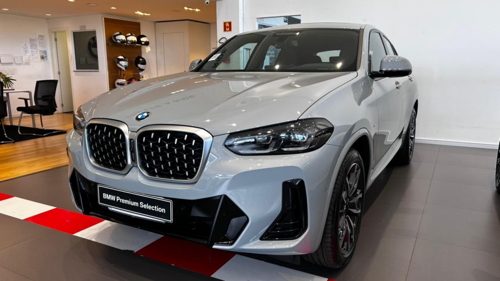 bmw x4 20i m sport zero km emplacada11