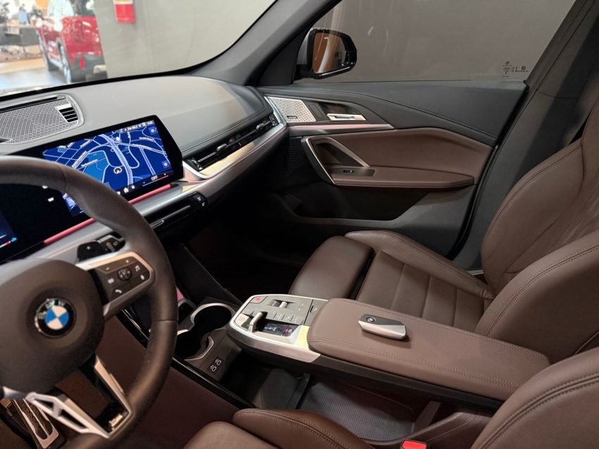 bmw x1 2.0 16v turbo gasolina sdrive20i m sport steptronic 5p automatico 202511