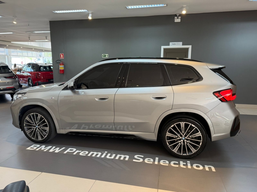 bmw x1 2.0 16v turbo gasolina sdrive20i m sport steptronic 5p automatico 20252