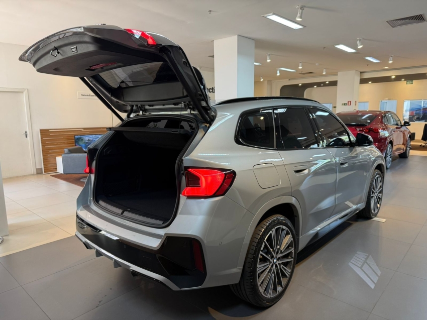 bmw x1 2.0 16v turbo gasolina sdrive20i m sport steptronic 5p automatico 20255