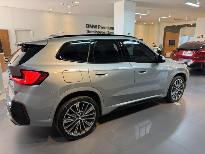 bmw x1 2.0 16v turbo gasolina sdrive20i m sport steptronic 5p automatico 20256