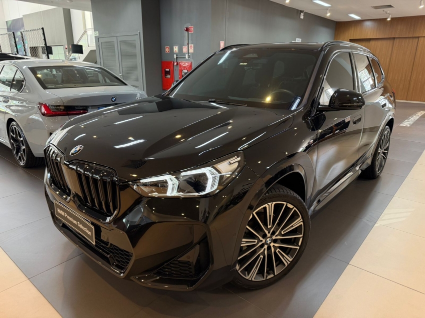 bmw x1 2.0 16v turbo gasolina sdrive20i m sport steptronic 4p automatico 2025