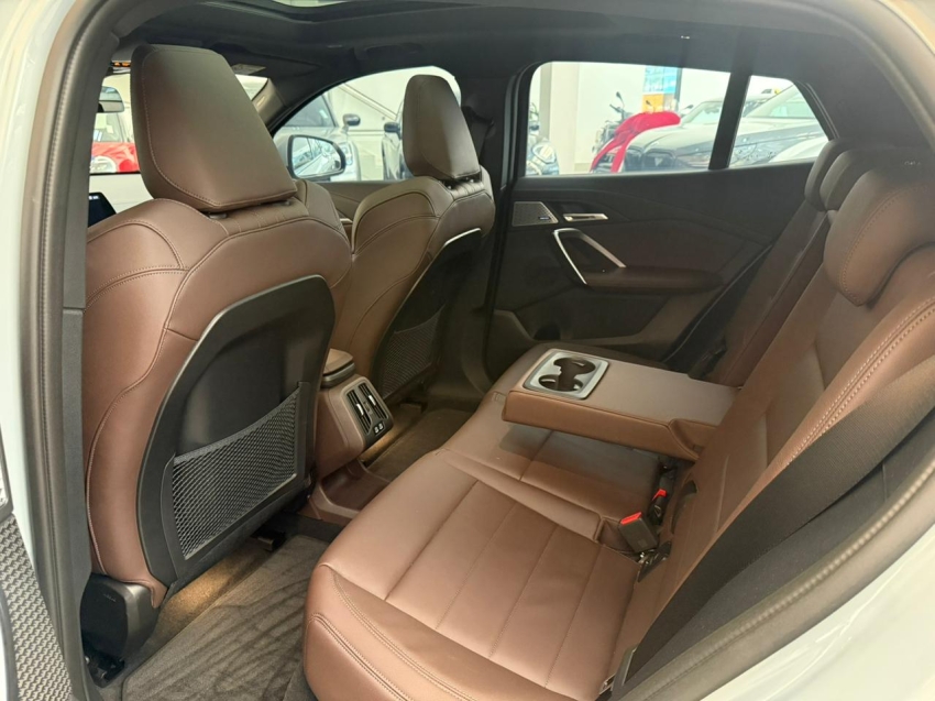 bmw ix2 64,8 kw eletrico xdrive30 m sport 4p automatico 202511