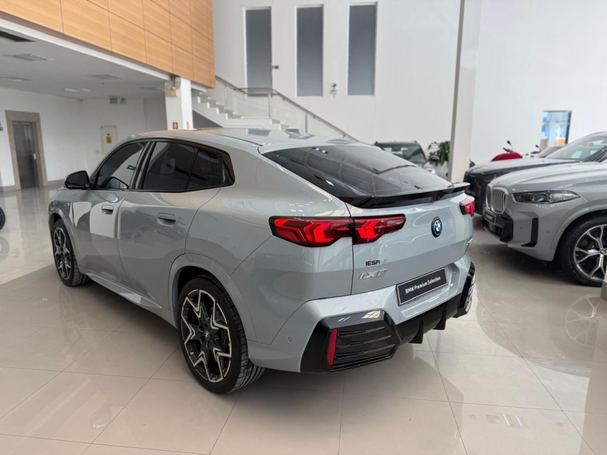 bmw ix2 64,8 kw eletrico xdrive30 m sport 4p automatico 20253