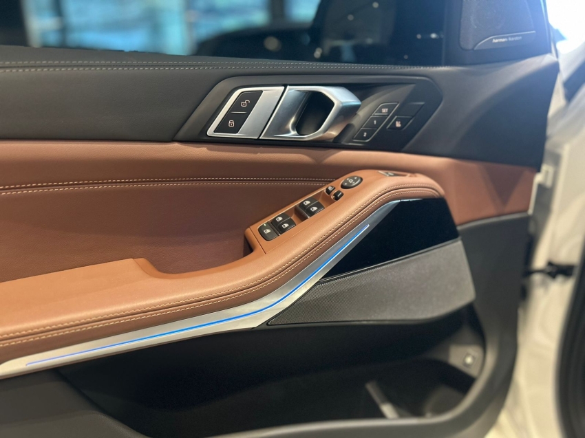 bmw x5 3.0 i6 turbo hibrido xdrive50e m sport automatico 4p 202519