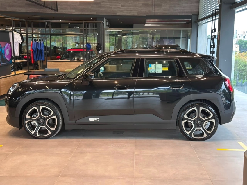 mini aceman 54,2 kw eletrico se 2.0 4p automatico 20262