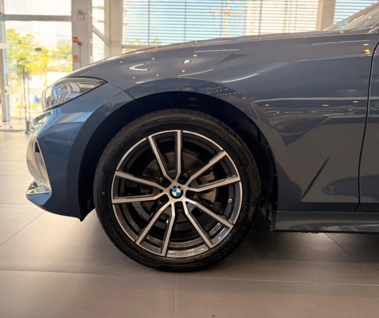 bmw 320i 2.0 16v turbo flex sport gp automatico gasolina 5p 20254