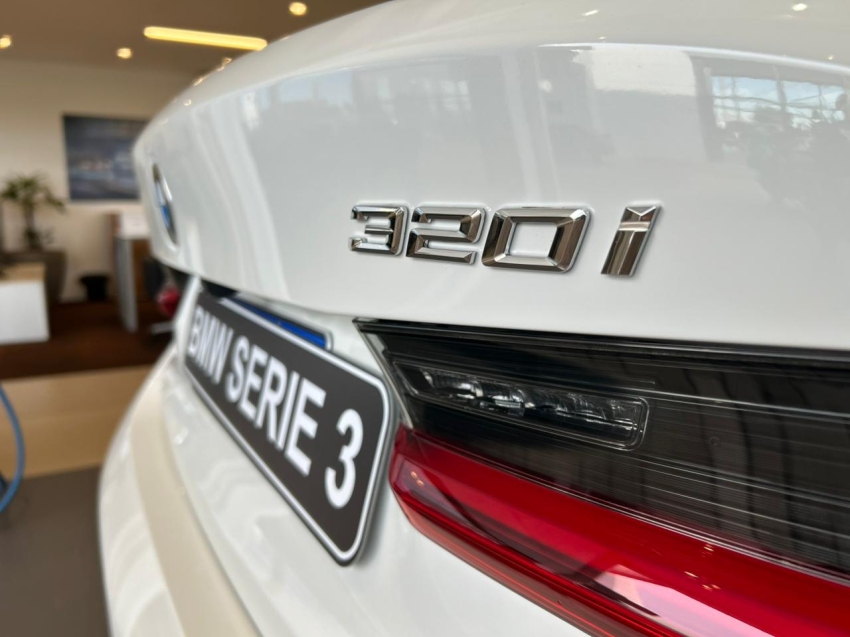 bmw 320i 2.0 16v turbo flex m sport automatico gasolina 5p 20266
