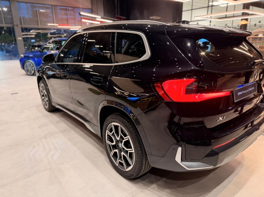 bmw x1 2.0 16v turbo gasolina sdrive20i x-line steptronic 4p automatico 20251