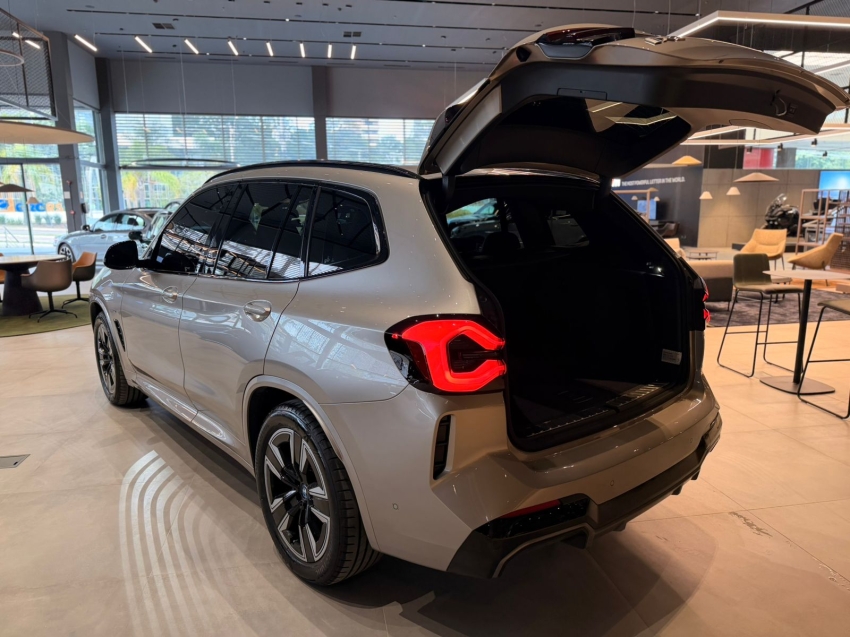 bmw ix3 eletrico m sport 2.0 5p automatico 20256
