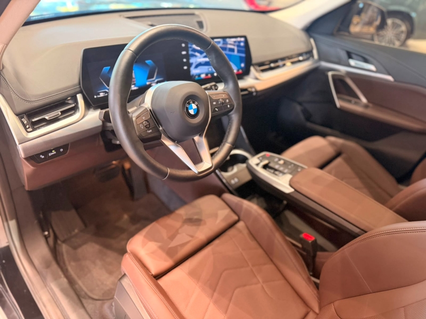 bmw x1 2.0 16v turbo gasolina sdrive20i x-line steptronic 5p automatico 202610