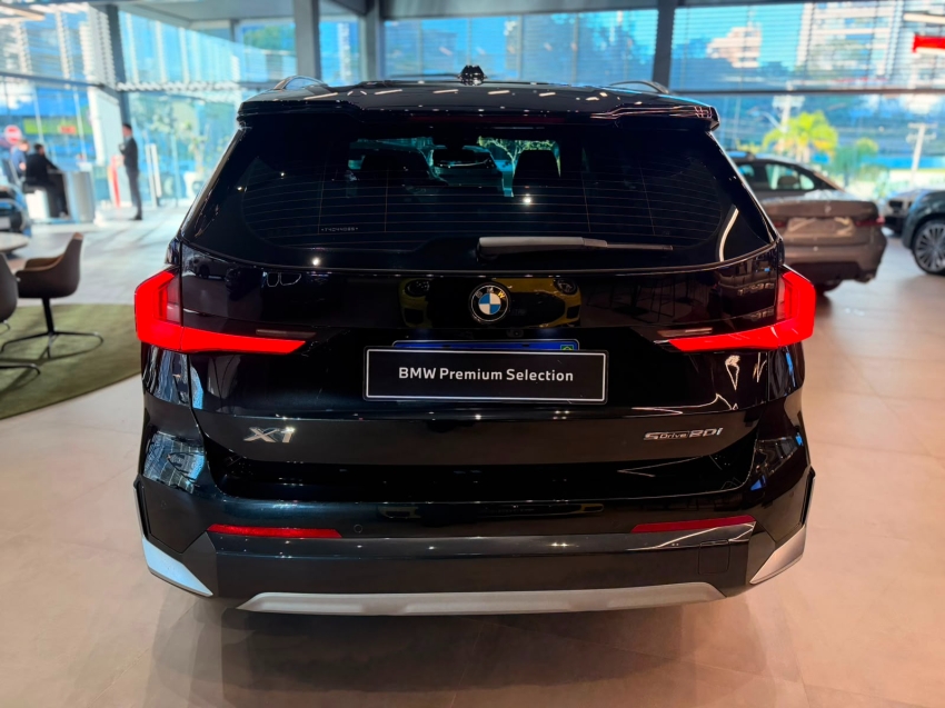 bmw x1 2.0 16v turbo gasolina sdrive20i x-line steptronic 5p automatico 20265