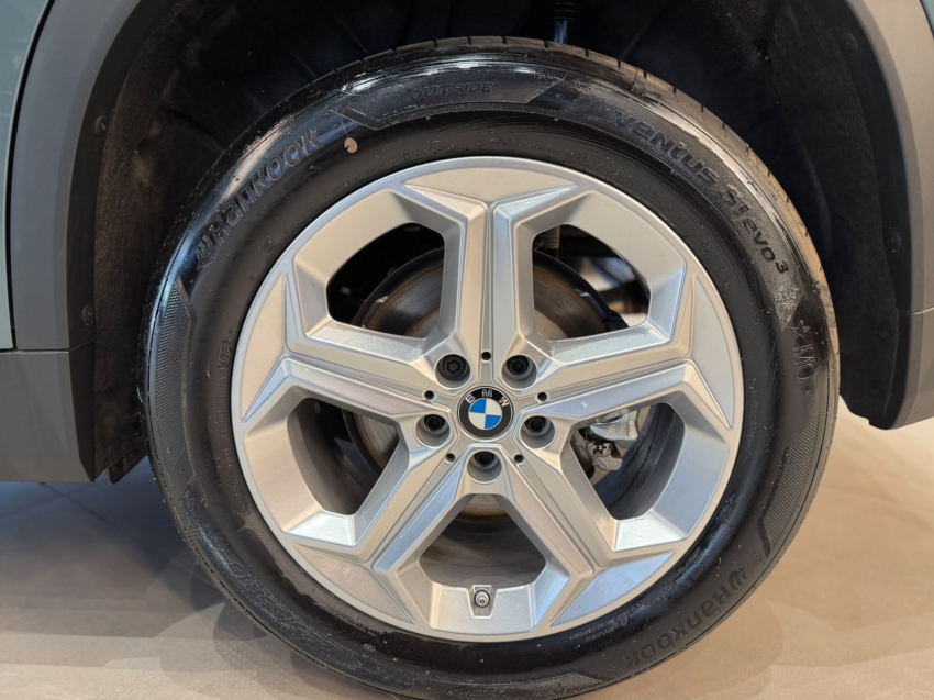 bmw x1 2.0 16v turbo gasolina sdrive20i gp steptronic 1.9 5p automatico 202614