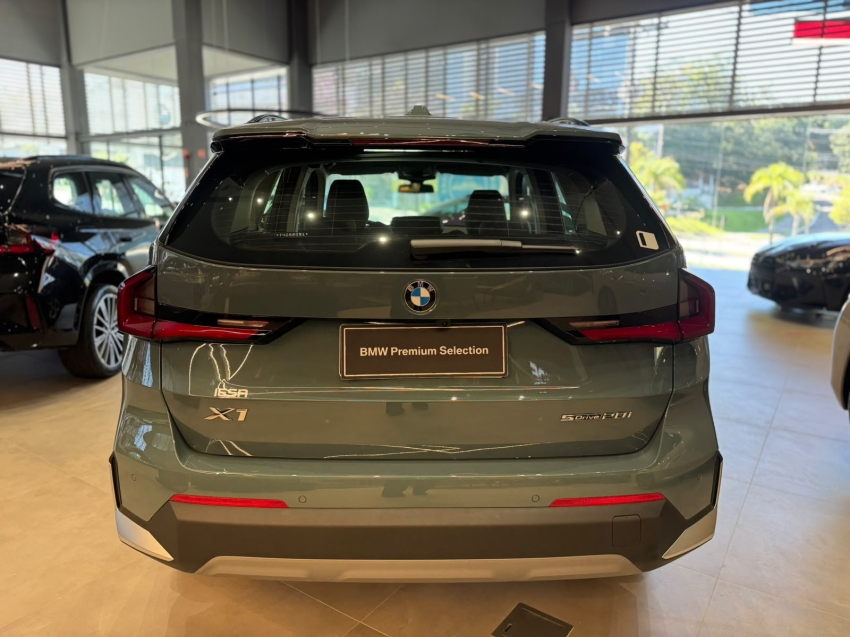 bmw x1 2.0 16v turbo gasolina sdrive20i gp steptronic 1.9 5p automatico 20264