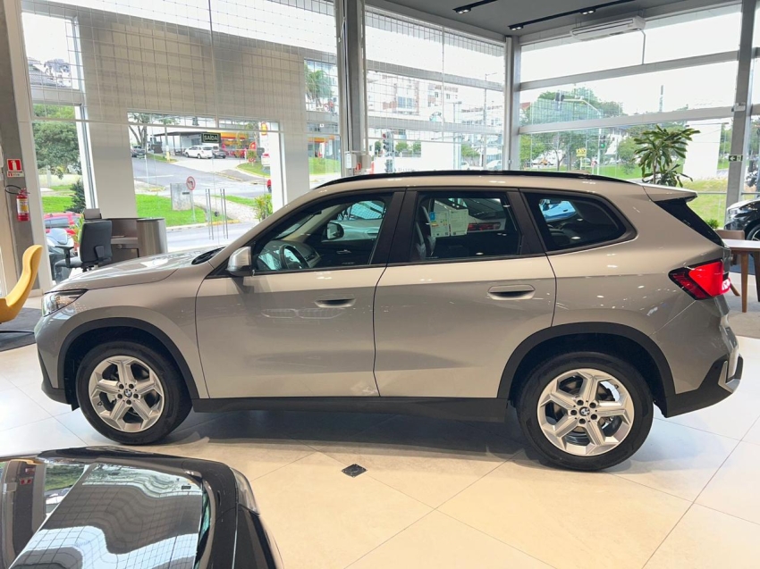 bmw x1 2.0 16v turbo gasolina sdrive20i gp steptronic 5p automatico 20262