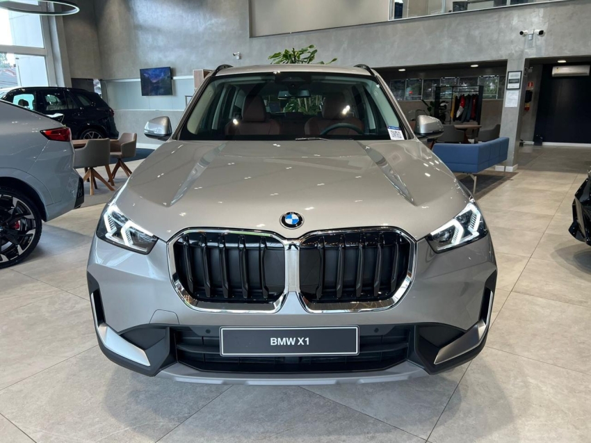 bmw x1 2.0 16v turbo gasolina sdrive20i gp steptronic 5p automatico 20261