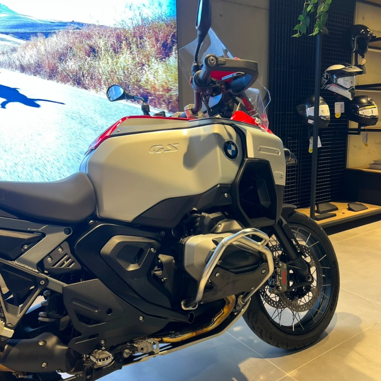 r1300gs a plus -9