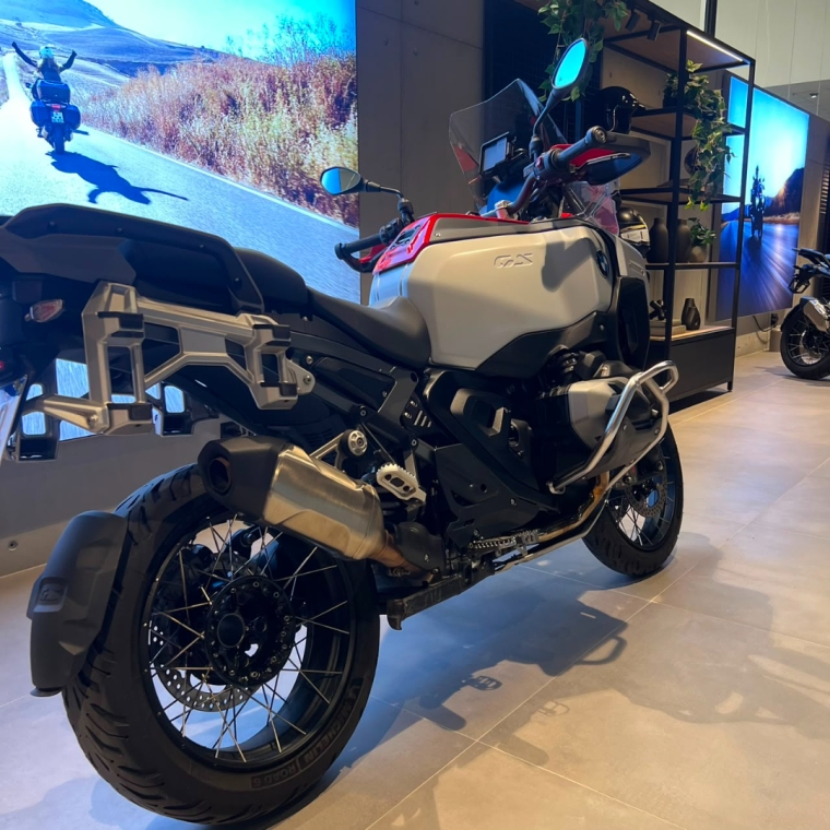 r1300gs a plus -5