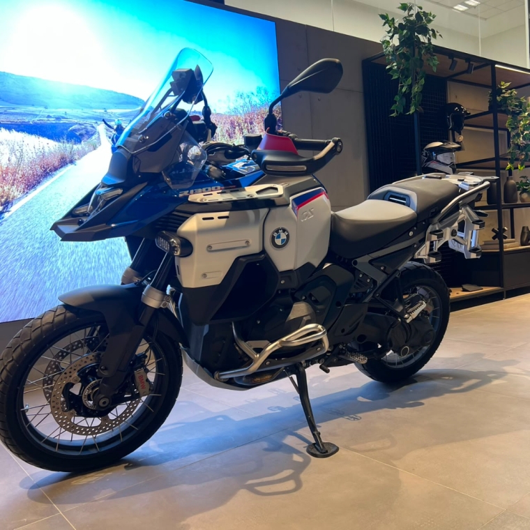 r1300gs adventure trophy 2025 -0