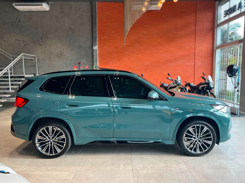 bmw x1 2.0 16v turbo gasolina sdrive20i m sport steptronic 5p automatico 20262