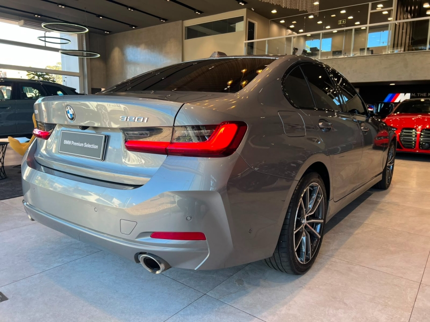 bmw 320i 2.0 16v turbo flex gp automatico gasolina 5p 20246