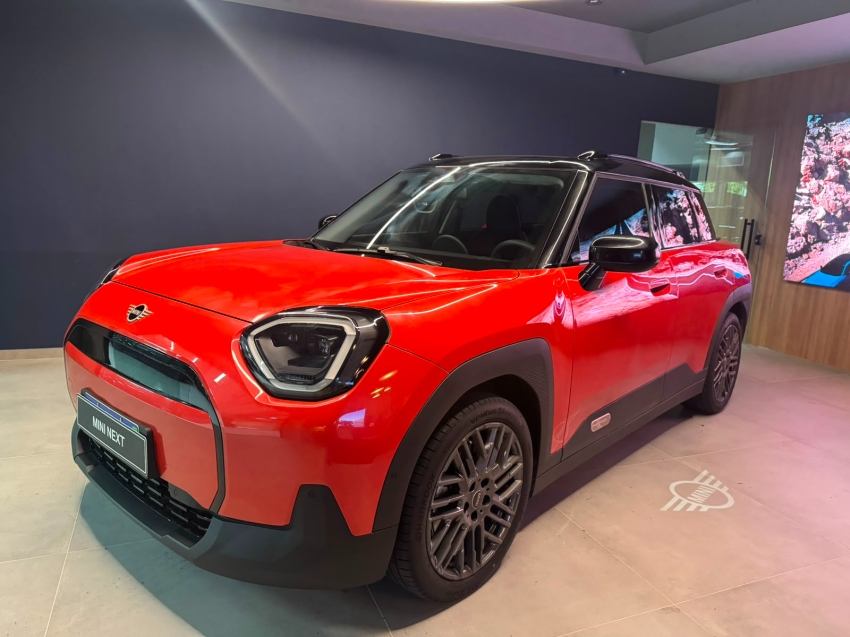 mini aceman 42,5 kw eletrico e 5p automatico 20252