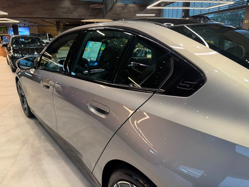 bmw 530e 2.0 twinpower phev m sport automatico eletrico 5p 202622