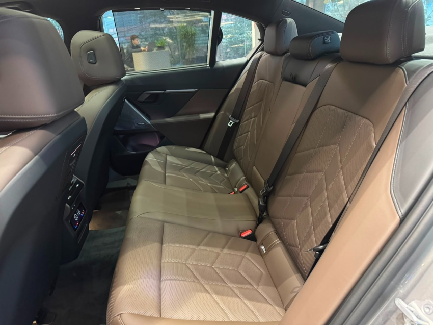 bmw 530e 2.0 twinpower phev m sport automatico eletrico 5p 202615