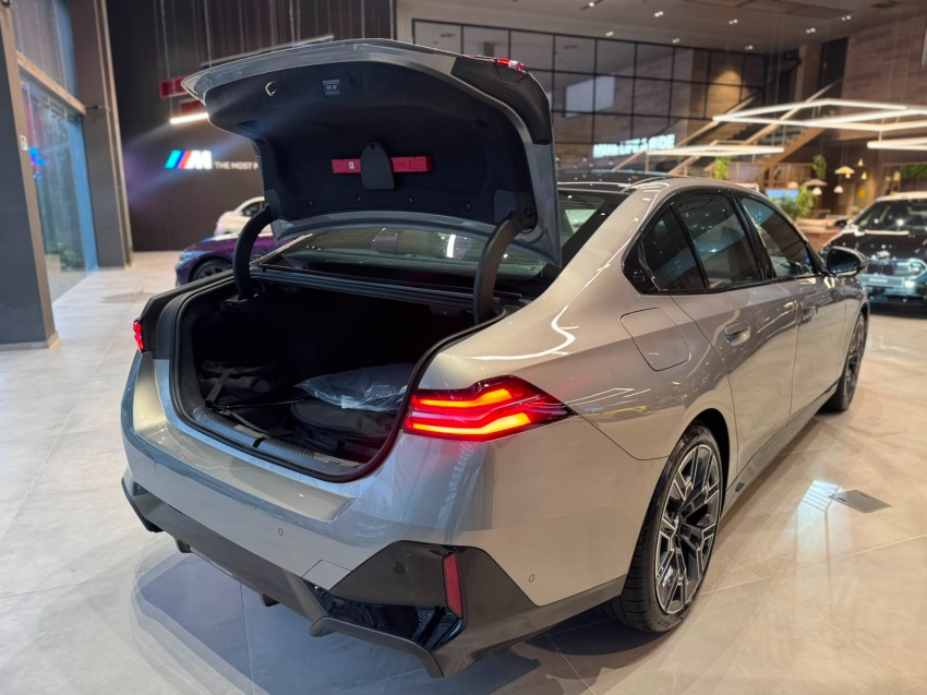 bmw 530e 2.0 twinpower phev m sport automatico eletrico 5p 20267