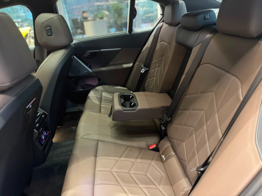 bmw 530e 2.0 twinpower phev m sport automatico eletrico 5p 202616
