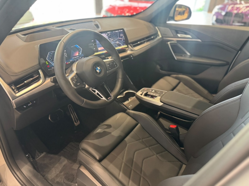 bmw x1 2.0 16v turbo gasolina sdrive20i m sport steptronic 1.9 5p automatico 202711