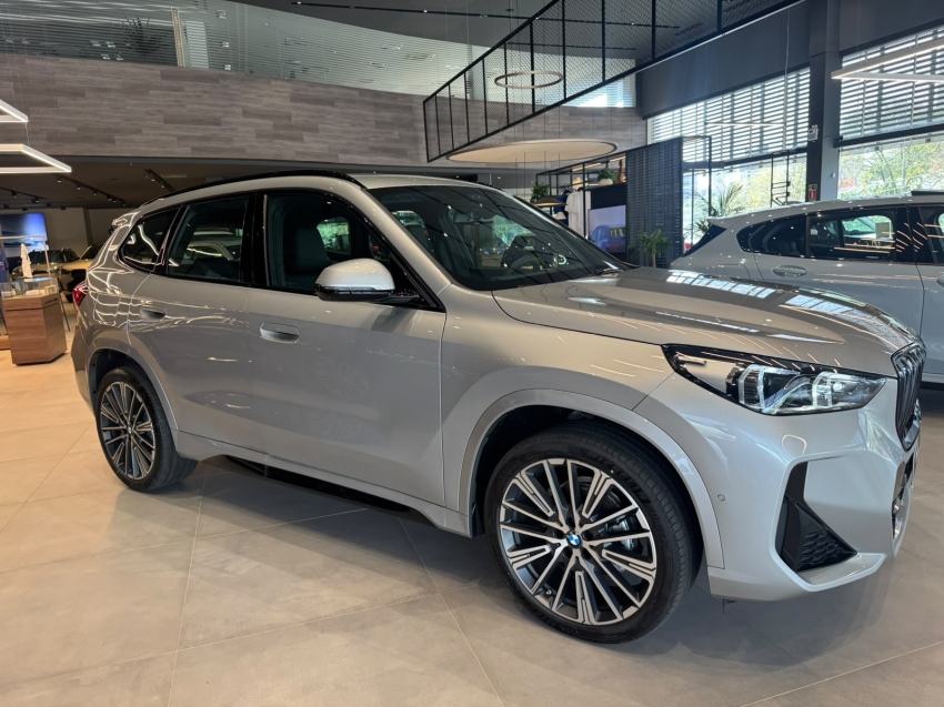 bmw x1 2.0 16v turbo gasolina sdrive20i m sport steptronic 1.9 5p automatico 20273