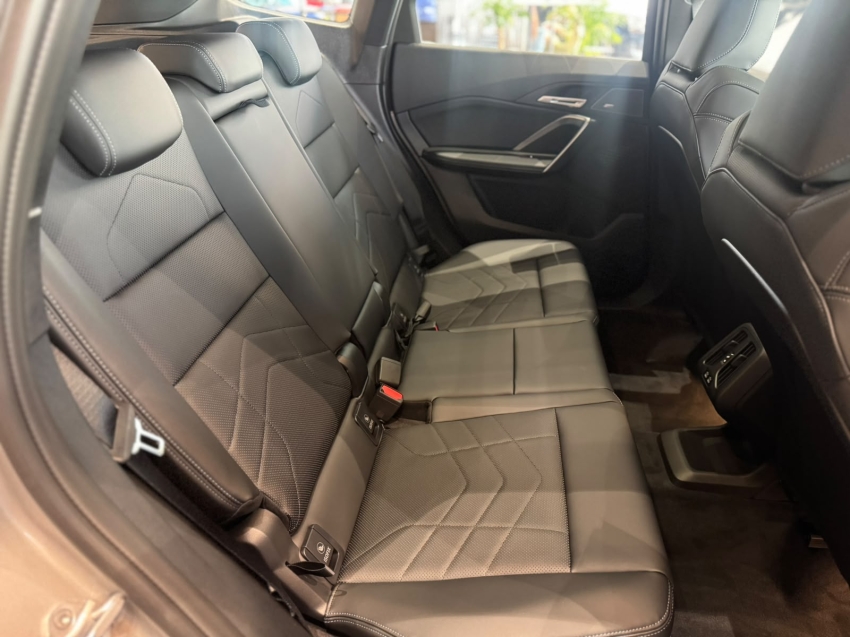 bmw x1 2.0 16v turbo gasolina sdrive20i m sport steptronic 1.9 5p automatico 202713