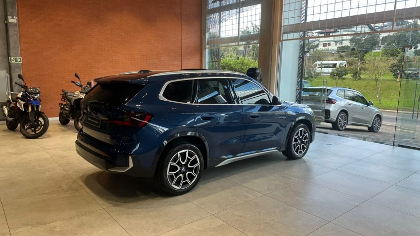 bmw x1 2.0 16v turbo gasolina sdrive20i x-line steptronic 5p automatico 20239