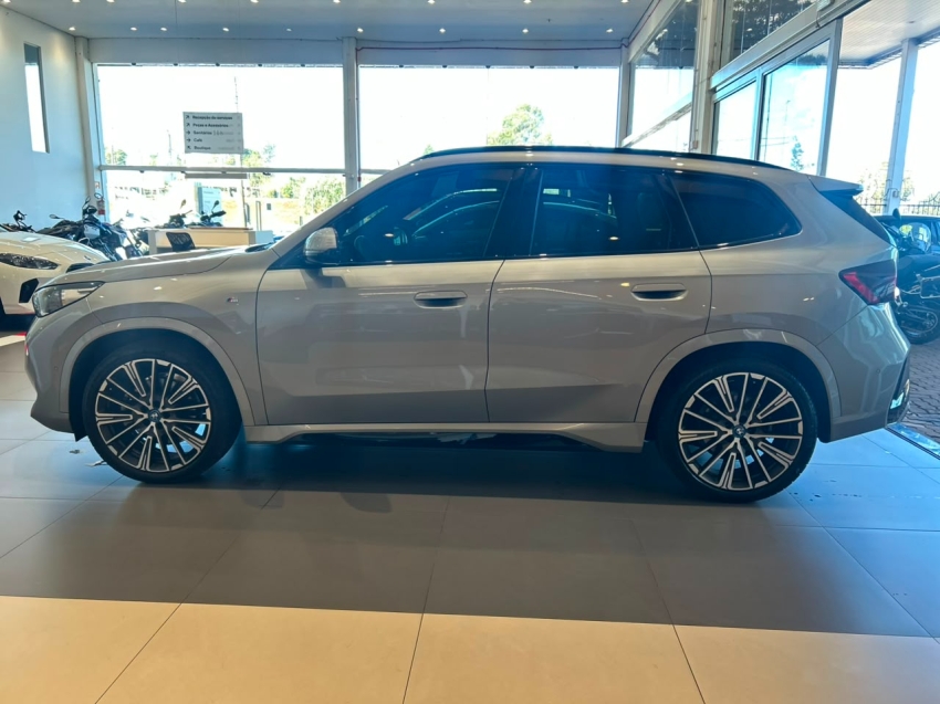 bmw ix1 eletrico xdrive30 m sport 4p automatico 20253