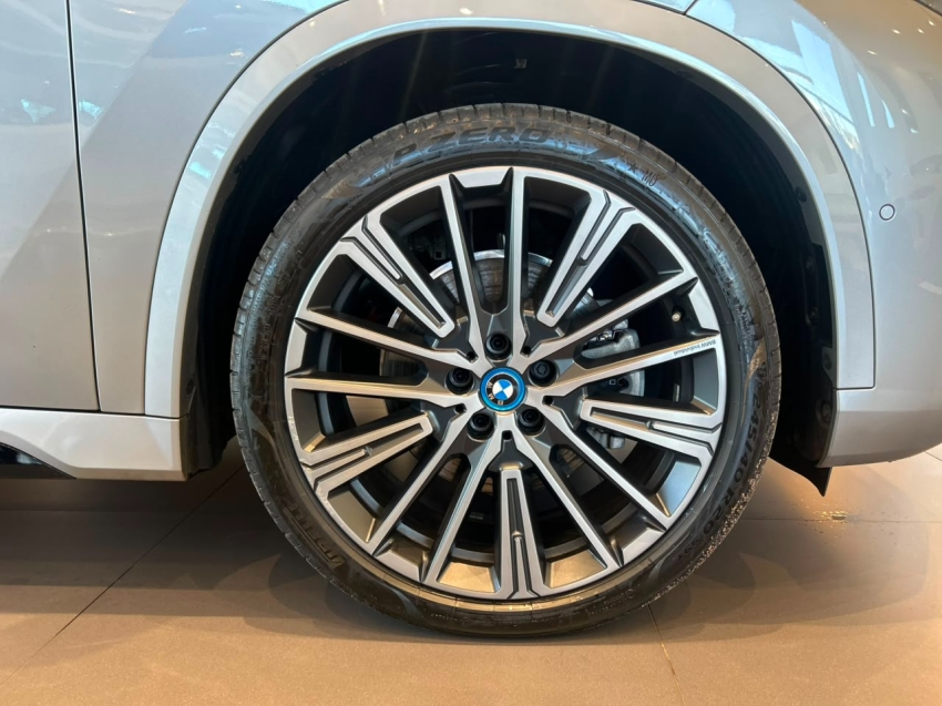 bmw ix1 eletrico xdrive30 m sport 4p automatico 202512