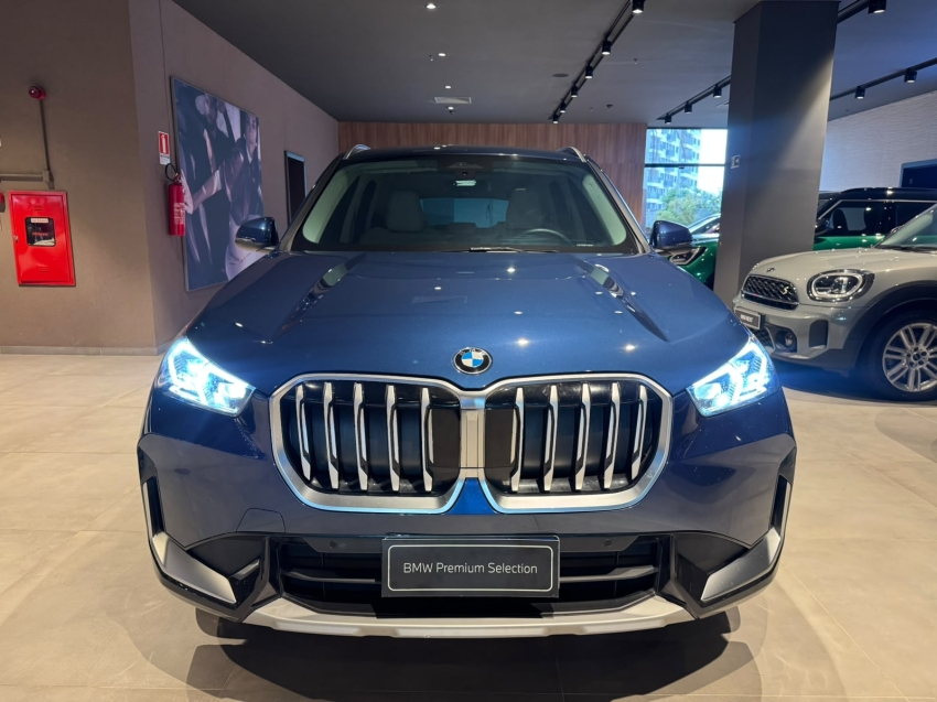 bmw x1 2.0 16v turbo gasolina sdrive20i x-line steptronic 5p automatico 20251