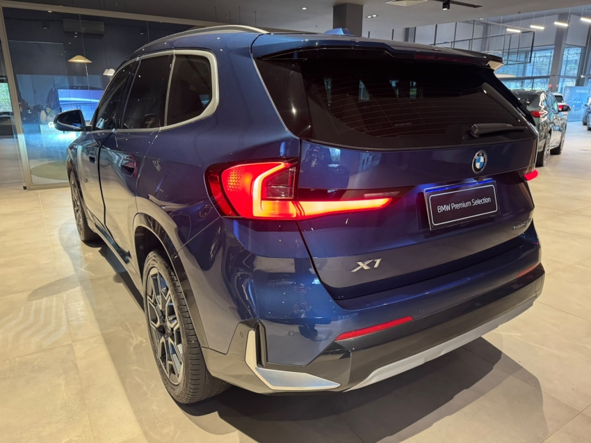 bmw x1 2.0 16v turbo gasolina sdrive20i x-line steptronic 5p automatico 20253