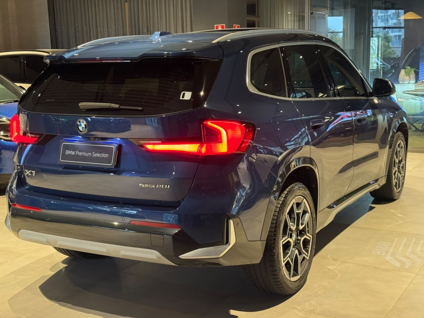 bmw x1 2.0 16v turbo gasolina sdrive20i x-line steptronic 5p automatico 20255