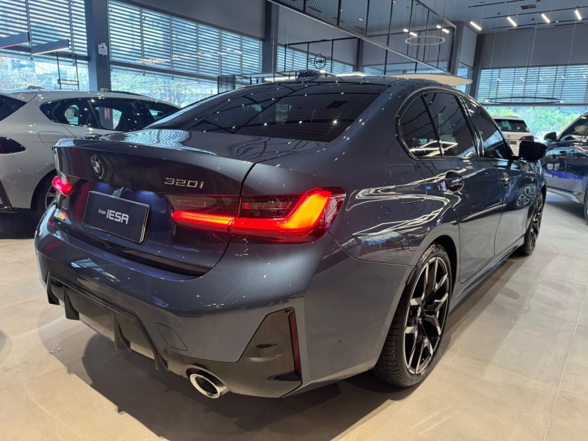 bmw 320i 2.0 16v turbo flex m sport automatico gasolina 5p 20266