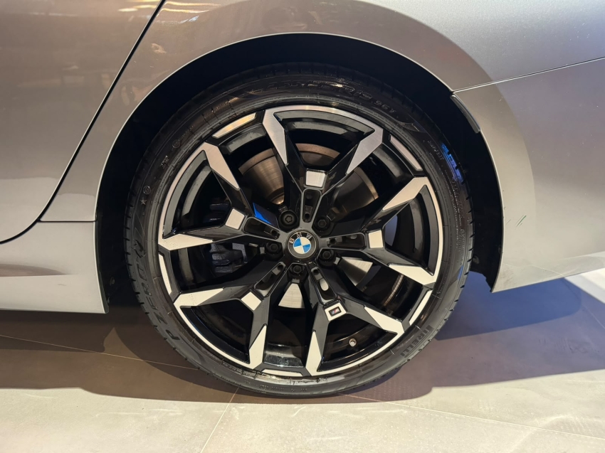 bmw 320i 2.0 16v turbo flex m sport automatico gasolina 5p 202615