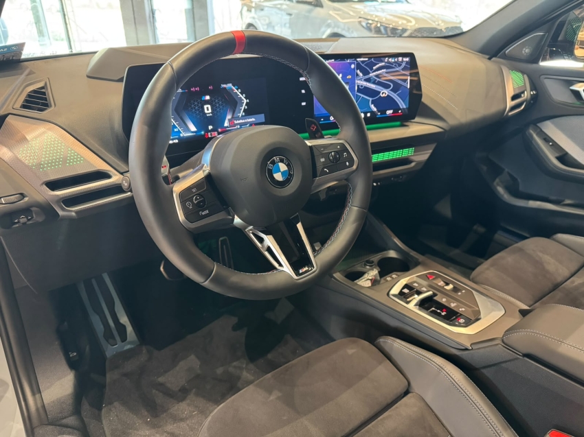 bmw m 135i 2.0 16v turbo gasolina xdrive steptronic 5p automatico 202611