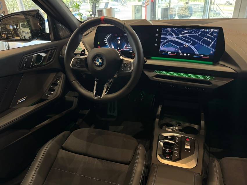 bmw m 135i 2.0 16v turbo gasolina xdrive steptronic 5p automatico 202610