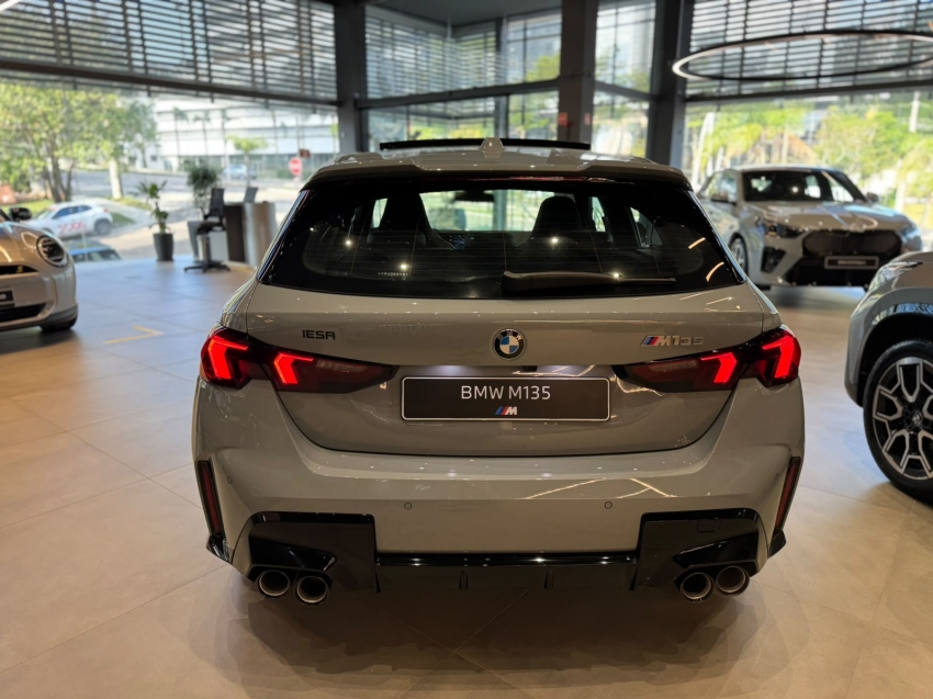 bmw m 135i 2.0 16v turbo gasolina xdrive steptronic 5p automatico 20266