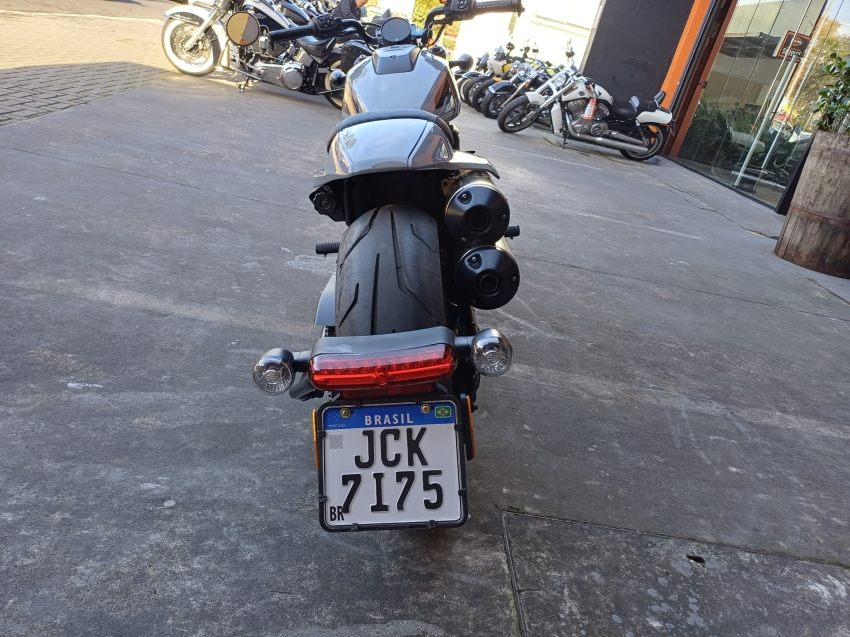 sportster s1250 2023 com apenas 1000km
